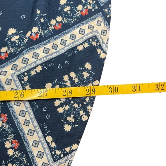 Rue Plus Navy Blue Bandana Floral Print Off Shoulder Blouse 3X Cottagecore - Picture 10 of 10